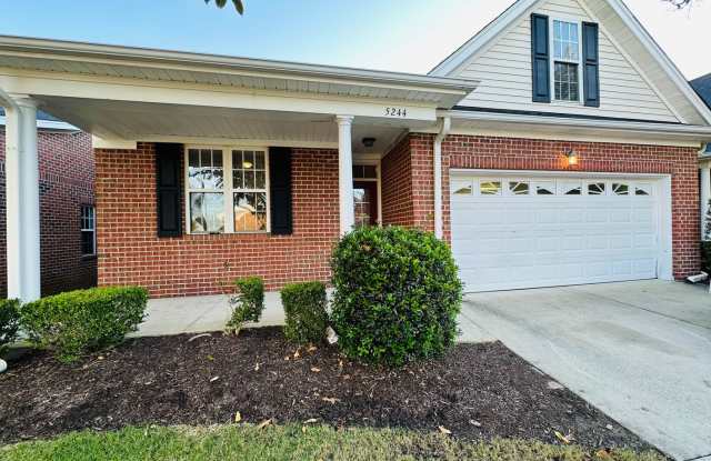 Carleton Place - College Rental ~ Near UNCW/Wrightsville Beach! - 5244 Christian Drive, Wilmington, NC 28403