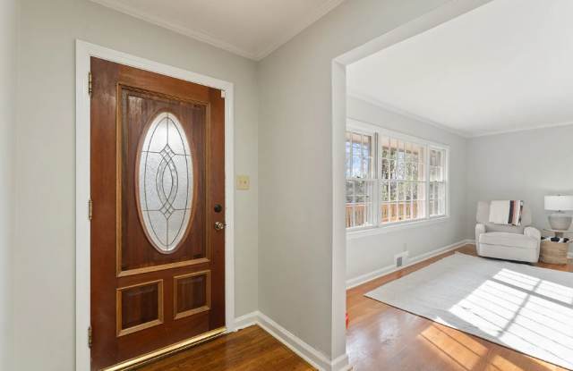 388 Tall Oaks Drive Northeast Gallery 4