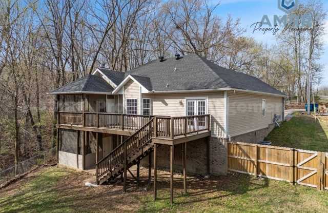 New Beginnings Start at AMRR - Comfortable 3-Bedroom Home in Bella Vista Gallery 3