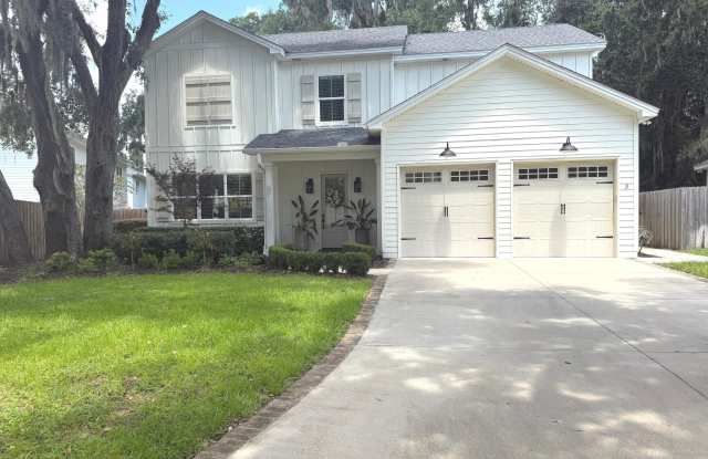 3 Lake View Cottages Court photos photos