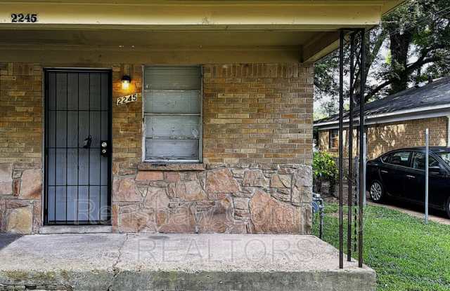 2245 Stovall Ave - 2245 Stovall Avenue, Memphis, TN 38108