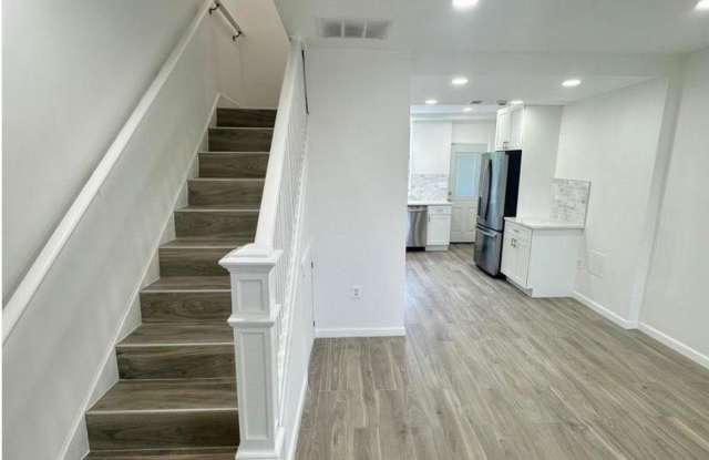 623 18TH Street NE Gallery 2