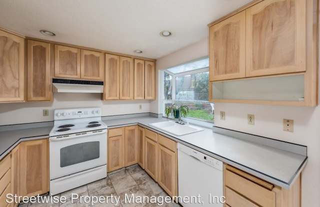 18265 SW Salix Ridge St Gallery 4