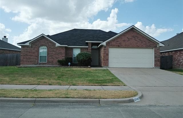 1803 Faithful Trail - 1803 Faithful Trail, Arlington, TX 76018