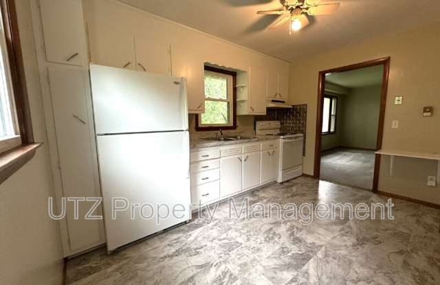 444 E Green Street photos photos