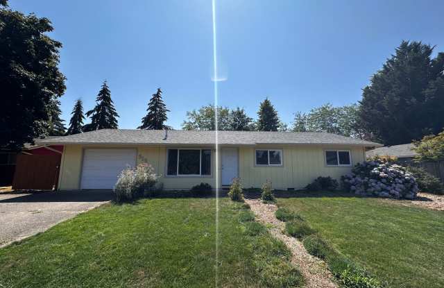 *Coming Soon* 3 Bedroom 2 Bath Single Family House - 313 Catherine Court West, Monmouth, OR 97361 *Coming Soon* 3 Bedroom 2 Bath Single Family House - 313 Catherine Court West, Monmouth, OR 97361