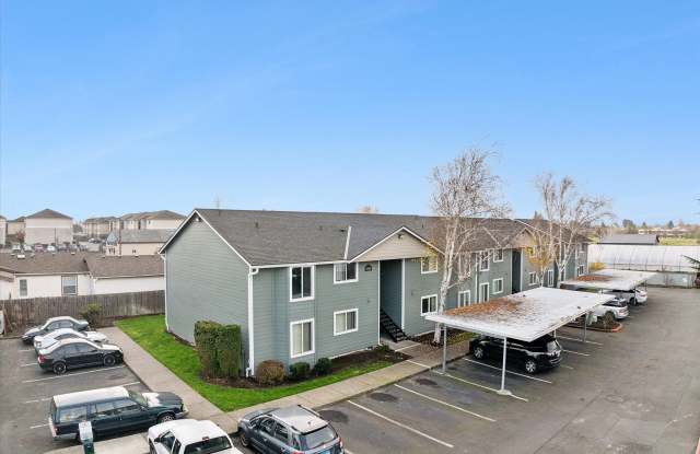 Oak Park Village Apartments Gallery 3