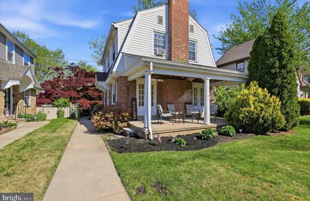 1637 LOCUST Street photos photos