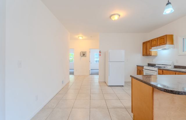 46 Tillinghast St - 46 Tillinghast Street, Newark, NJ 07112