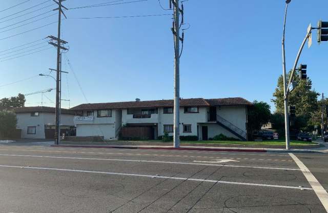 2151 Canyon Drive Gallery 1