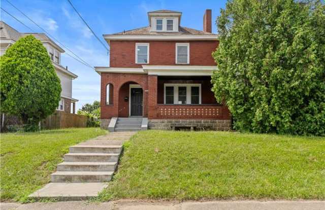 Spacious 4 Bedroom, 1 Bath Home in Crafton Heights - Central AC  Heat, Large Backyard - Available Immediately! photos photos