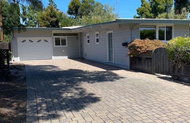 Wonderful airy and lightfilled Eichler, walk to schools photos photos