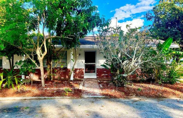 5825 Elm St photos photos