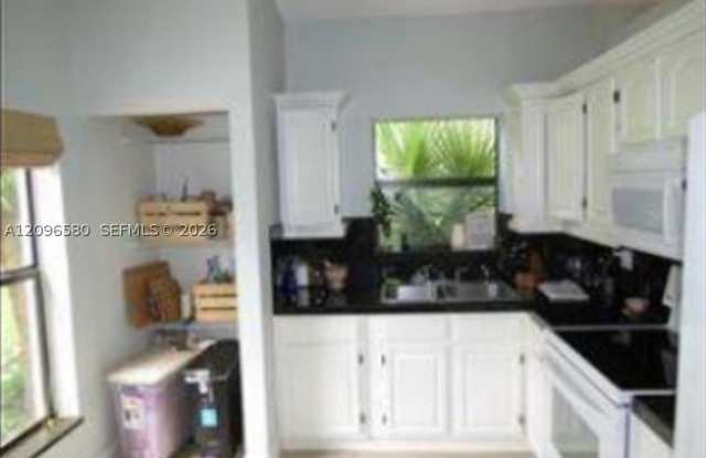 6472 SW 152nd Cir Pl Gallery 2