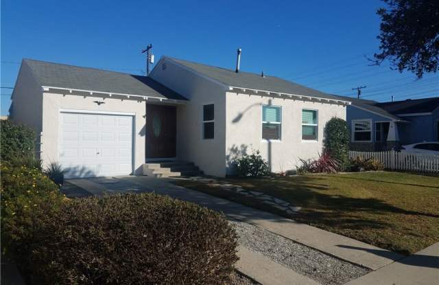 17424 Delia Avenue Gallery 3