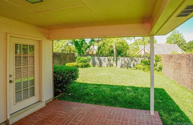 1424 Prairie Lane Gallery 2