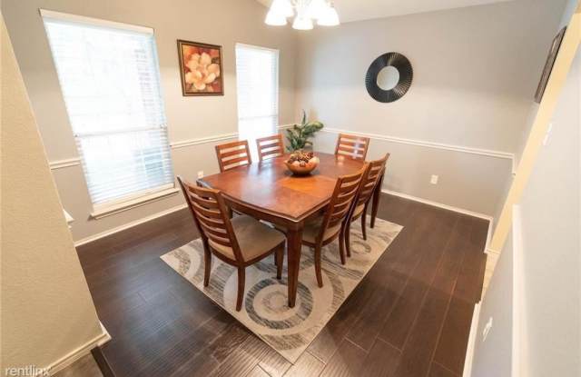 16405 Castletroy Dr Gallery 2
