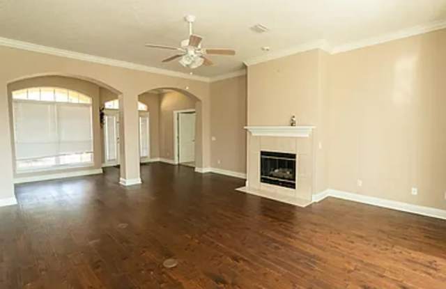MOWAT HIGHLAND Lynn Haven 3 Bedroom/2 Bathroom Gallery 3