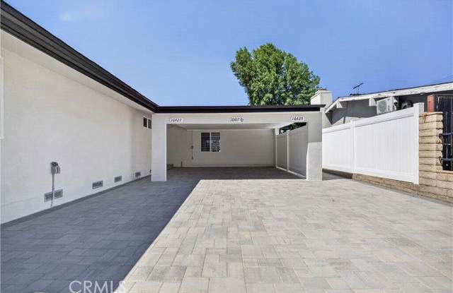 16427 Clymer Street Gallery 2
