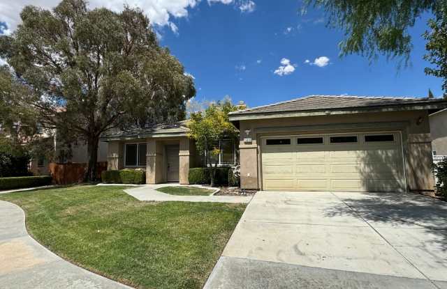 Beautiful home on cul-de-sac!!! photos photos