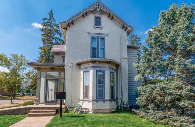 7844 Remington Road Gallery 1