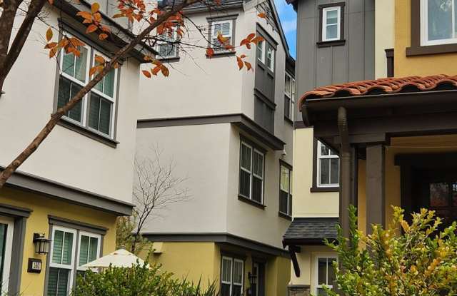 Modern 3 bed 2.5 bath townhome - 172 Tilton Avenue, San Mateo, CA 94401