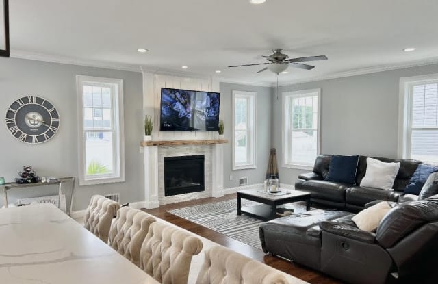 132 Elmwood Avenue - 132 Elmwood Avenue, Long Branch, NJ 07740