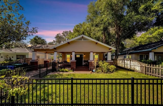 1405 East Paris Street - 1405 East Paris Street, Tampa, FL 33604
