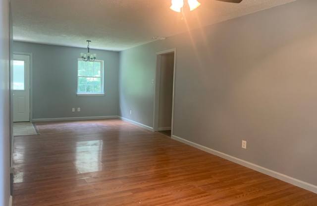 20 Creekdale Dr., Sherwood AR 72120 - Affordable 4br 1.5ba with office, near LRAFB Gallery 4