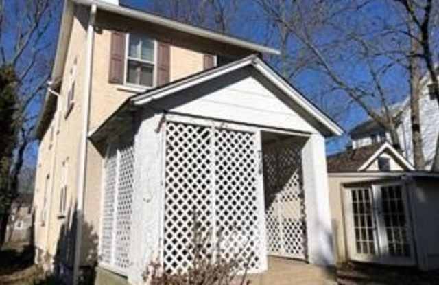 714 BUCK Lane photos photos