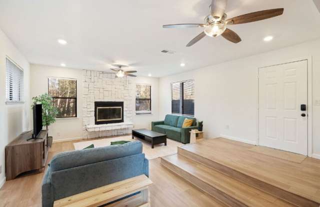 2122 Gunn Road Gallery 3