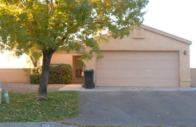 956 Harrison Dr. N.E. photos photos