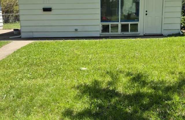 Charming 3-Bed, 1-Bath Home for Rent photos photos