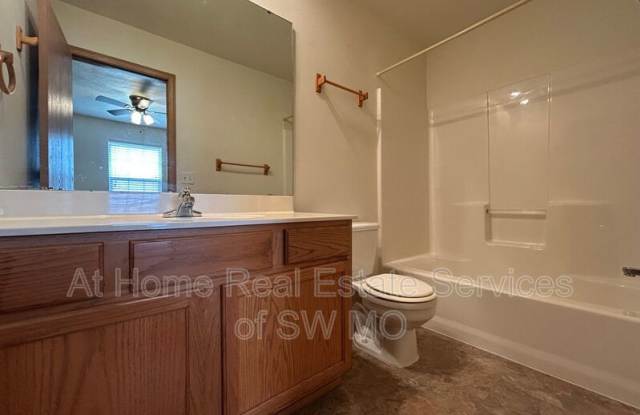 601 Bryant St. - 601 West Bryant Street, Nixa, MO 65714