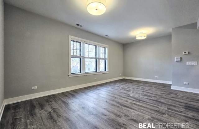 918 Crain - 918 Crain Street, Evanston, IL 60202