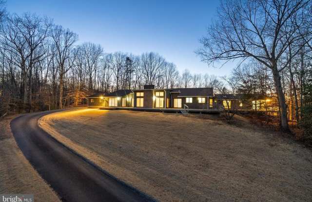 20 CESSNA LANE photos photos