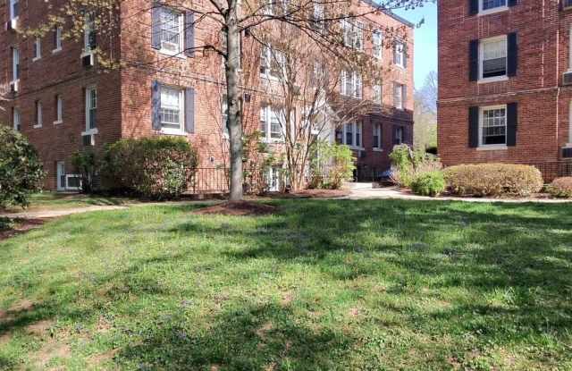 4491 MACARTHUR Boulevard NW photos photos