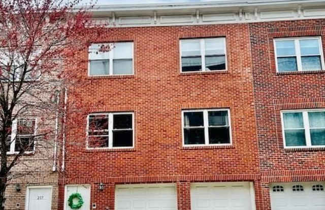 215 MADISON ST photos photos