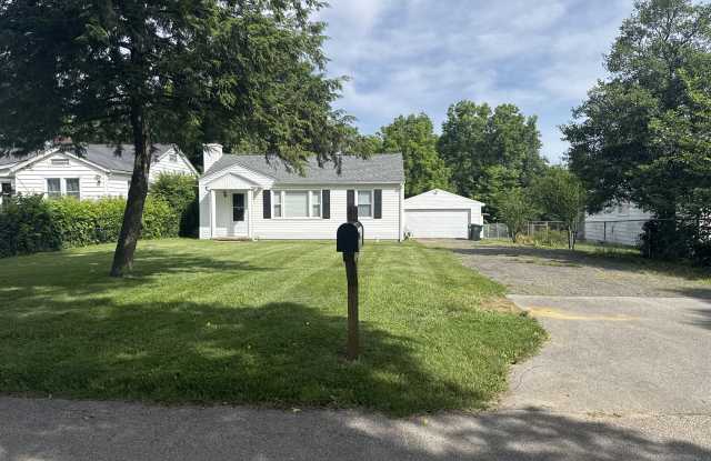 733 Woodward Lane photos photos
