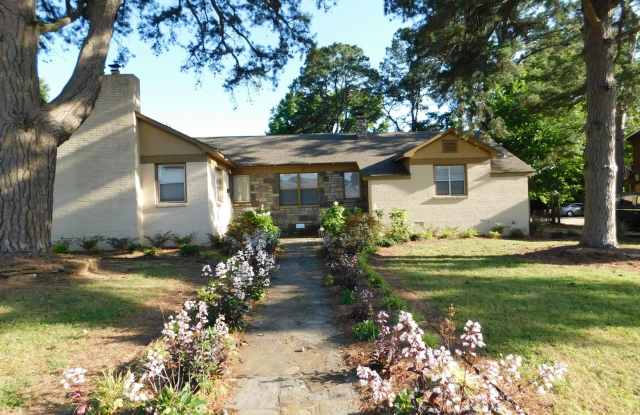 2 Bed 1.5 Bath Duplex near downtown photos photos