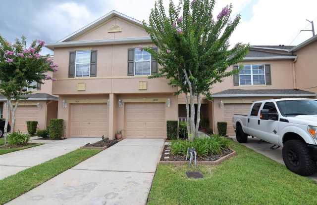 Well maintained 3br 2.5ba townhome in OVIEDO, located in HAWTHORNE GLEN photos photos