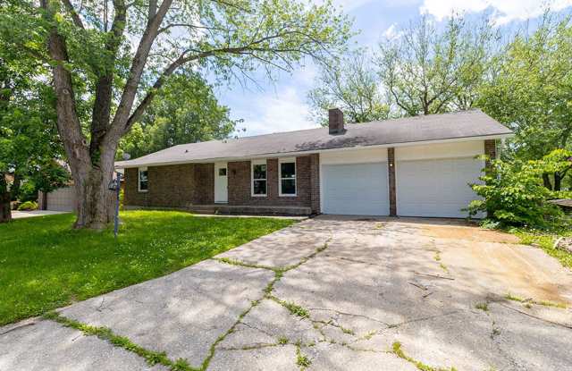 Spacious Updated 4 Bedroom Home photos photos