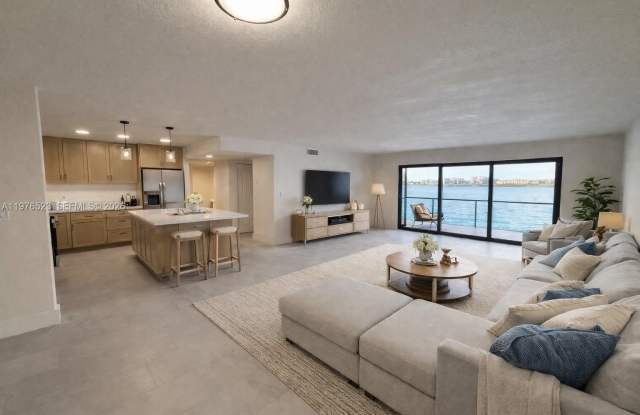 605 Ives Dairy Rd photos photos