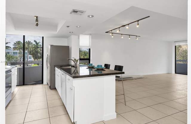 2501 Brickell Ave photos photos