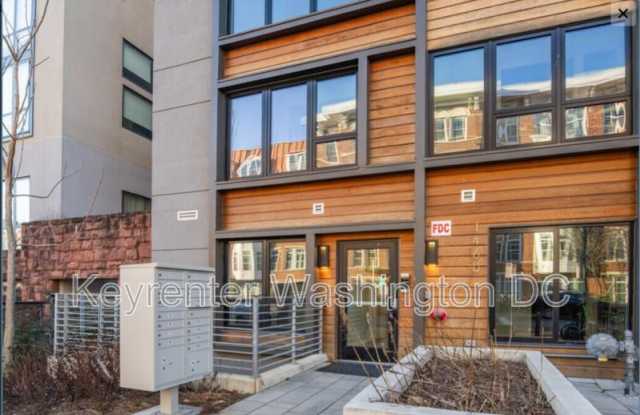 1460 Belmont St photos photos