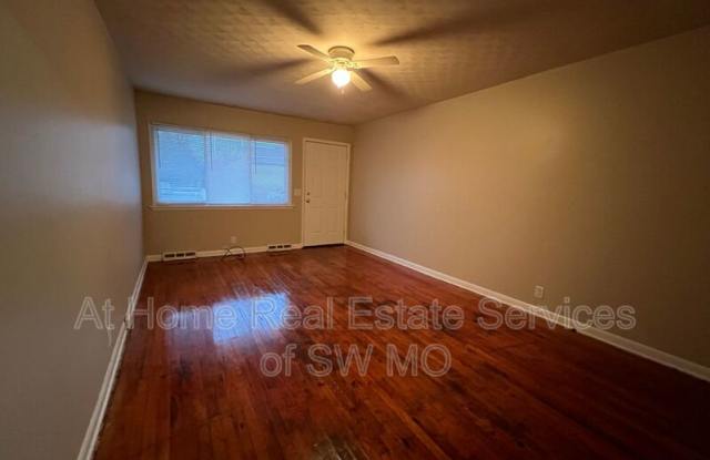 114 E Anderson Gallery 3
