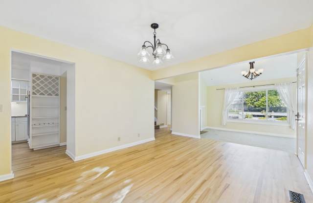 2284 S Yosemite Cir Gallery 1