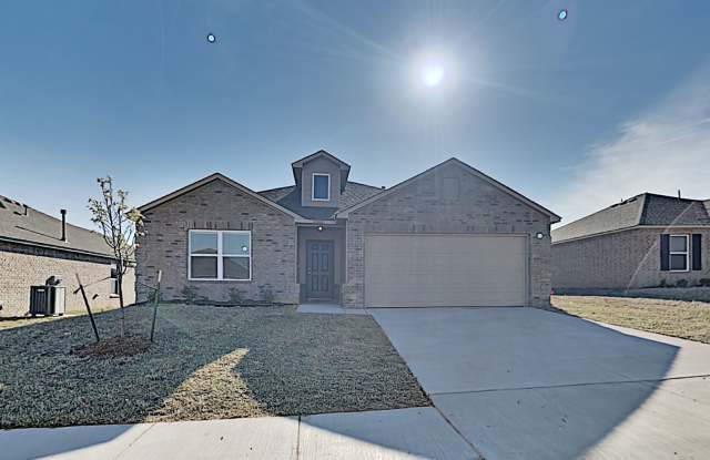 Very Spacious and Nice 3 Bedroom 2 Bath Home in Yukon Schools photos photos Very Spacious and Nice 3 Bedroom 2 Bath Home in Yukon Schools photos photos