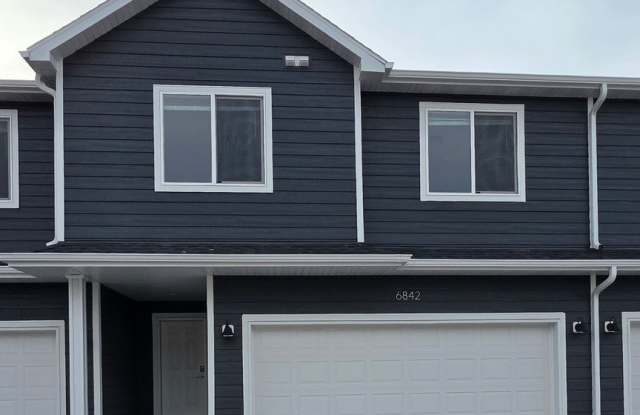 3 Bed 3 Bath Town Home photos photos