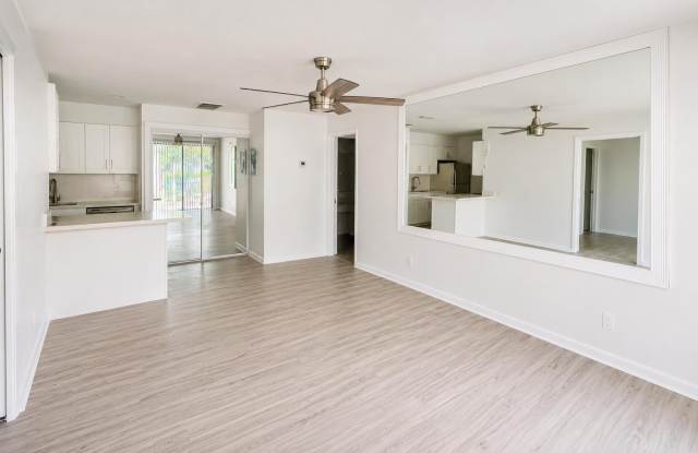 612 Executive Center Drive photos photos 612 Executive Center Drive photos photos